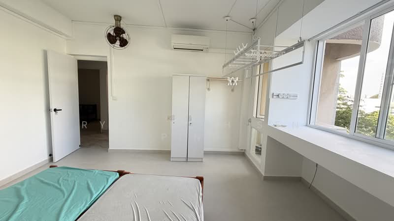 Lakepoint Condo, 2 Lakepoint Drive, Room Rental, 600 sqft, Condominium For Rent, by Bryan Seah Seng Ping, 500167903 - Bedroom - PropertyGuru.com.sg