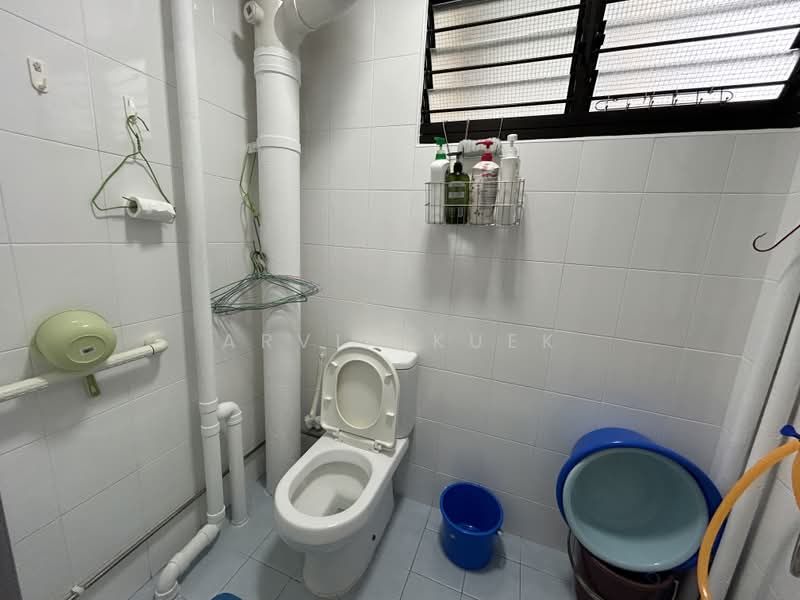 109 Bedok Reservoir Road, 109 Bedok Reservoir Road, Room Rental, 100 sqft, HDB Flat For Rent, by Arvin Kuek, 500167913 - Bathroom - PropertyGuru.com.sg