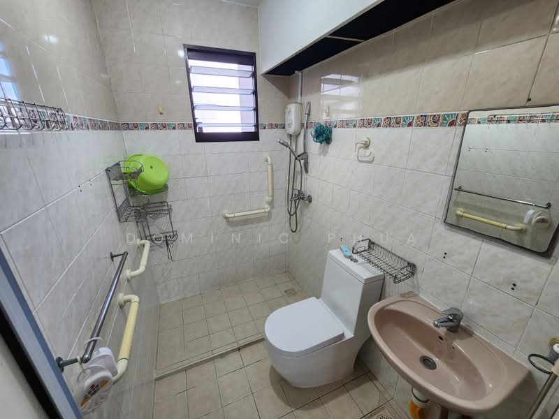 108B Mcnair Road, 108B Mcnair Road, Room Rental, 150 sqft, HDB Flat For Rent, by Dominic Phua, 500167917 - Bathroom - PropertyGuru.com.sg