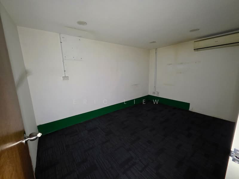 West Connect Building, 10 Buroh Street, 1,733 sqft, Factory / Workshop (B2) For Sale, by Eric Liew, 500167920 - Interior - CommercialGuru.com.sg