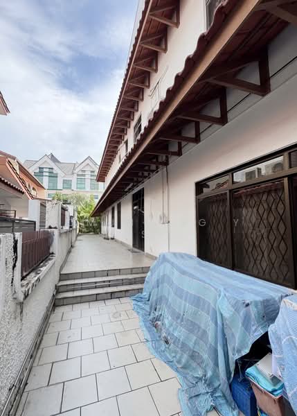 Jalan Lokam, , 6 Bedrooms, 5,000 sqft, Semi-Detached House For Sale, by Edmund Ng Y S, 500167921 - Exterior - PropertyGuru.com.sg