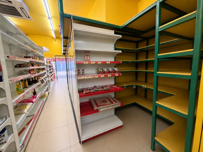 GROUND FLOOR SHOP FOR RENT AT RIVER VALLEY, River Valley Road / Mohamed Sultan Road / Kim Seng Road, 1,565 sqft, Shop / Shophouse For Rent, by Timothy Tan, 500167924 - Interior - CommercialGuru.com.sg
