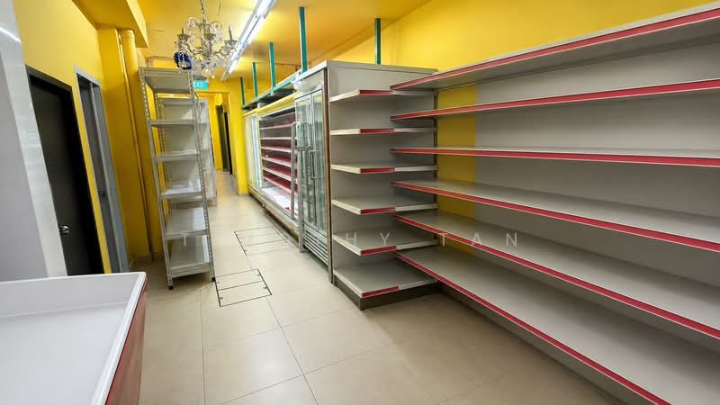 GROUND FLOOR SHOP FOR RENT AT RIVER VALLEY, River Valley Road / Mohamed Sultan Road / Kim Seng Road, 1,565 sqft, Shop / Shophouse For Rent, by Timothy Tan, 500167924 - Interior - CommercialGuru.com.sg