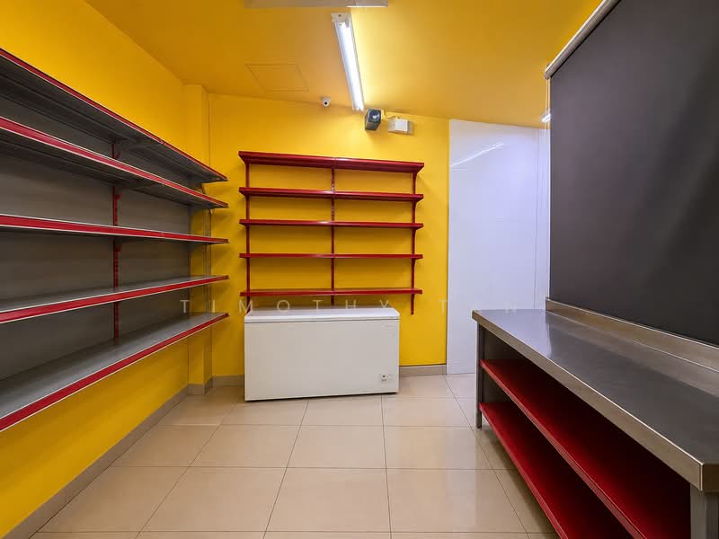GROUND FLOOR SHOP FOR RENT AT RIVER VALLEY, River Valley Road / Mohamed Sultan Road / Kim Seng Road, 1,565 sqft, Shop / Shophouse For Rent, by Timothy Tan, 500167924 - Interior - CommercialGuru.com.sg