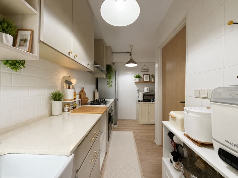 411 Fernvale Road, 411 Fernvale Road, 3 Bedrooms, 1,023 sqft, HDB Flat For Sale, by Dave Tan, 500167952 - Kitchen - PropertyGuru.com.sg