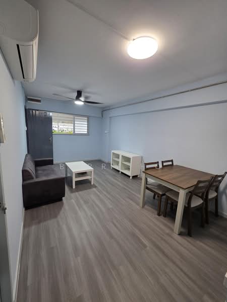 660 Hougang Avenue 8, 660 Hougang Avenue 8, 1 Bedroom, 689 sqft, HDB Flat For Rent, by Barry Ho, 500167954 - Living Room - PropertyGuru.com.sg