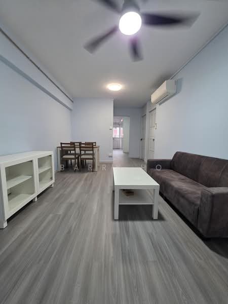 660 Hougang Avenue 8, 660 Hougang Avenue 8, 1 Bedroom, 689 sqft, HDB Flat For Rent, by Barry Ho, 500167954 - Living Room - PropertyGuru.com.sg