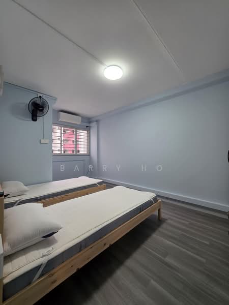 660 Hougang Avenue 8, 660 Hougang Avenue 8, 1 Bedroom, 689 sqft, HDB Flat For Rent, by Barry Ho, 500167954 - Bedroom - PropertyGuru.com.sg