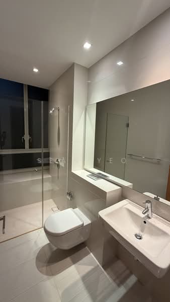 The Cosmopolitan, 200 Kim Seng Road, 4 Bedrooms, 1,679 sqft, Condominium For Rent, by Sean Yeo, 500167955 - Bathroom - PropertyGuru.com.sg