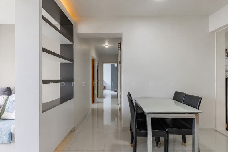50 Commonwealth Drive, 50 Commonwealth Drive, 3 Bedrooms, 1,033 sqft, HDB Flat For Sale, by Don Png, 500167960 - Corridor - PropertyGuru.com.sg