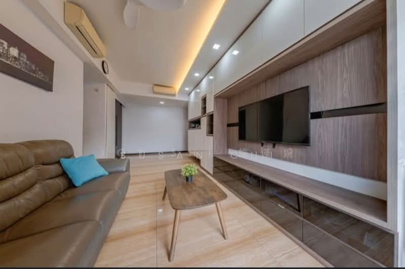 Sims Urban Oasis, 2 Sims Drive, 4 Bedrooms, 990 sqft, Condominium For Sale, by Susan Cui, 500167964 - Living Room - PropertyGuru.com.sg