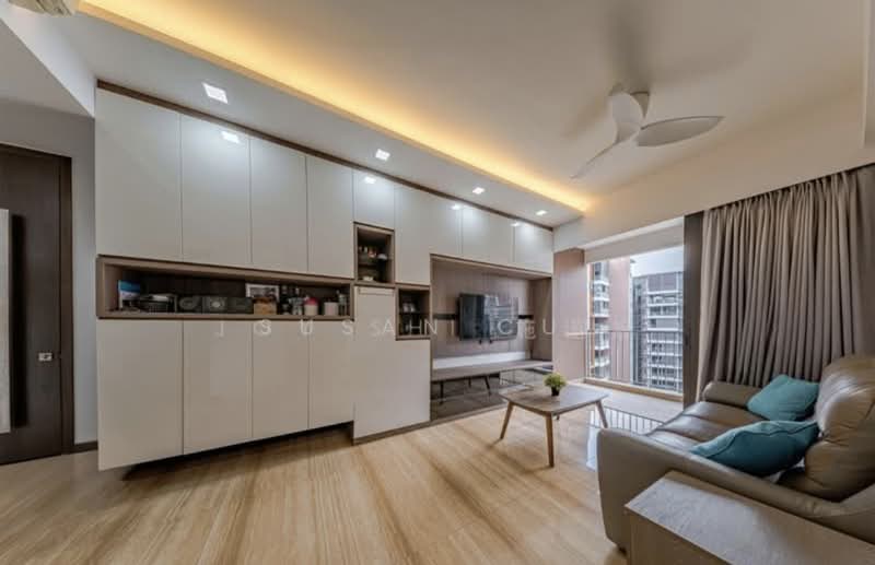 Sims Urban Oasis, 2 Sims Drive, 4 Bedrooms, 990 sqft, Condominium For Sale, by Susan Cui, 500167964 - Living Room - PropertyGuru.com.sg