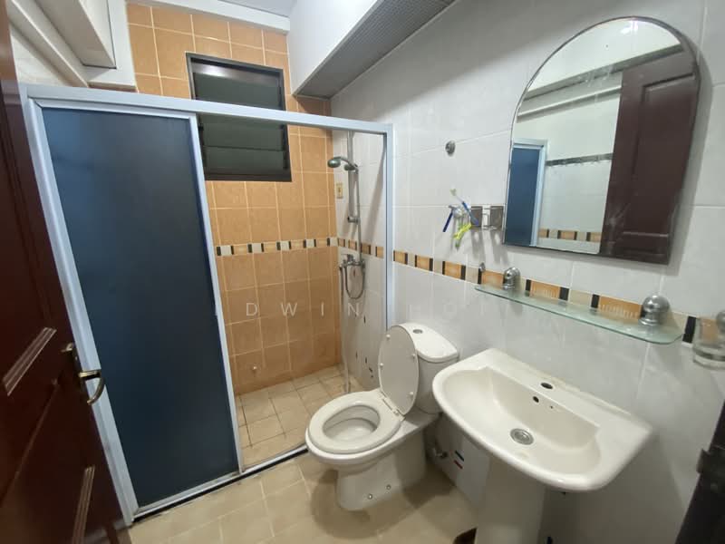 151 Rivervale Crescent, 151 Rivervale Crescent, 3 Bedrooms, 980 sqft, HDB Flat For Rent, by Edwin Hoe, 500167966 - Bathroom - PropertyGuru.com.sg