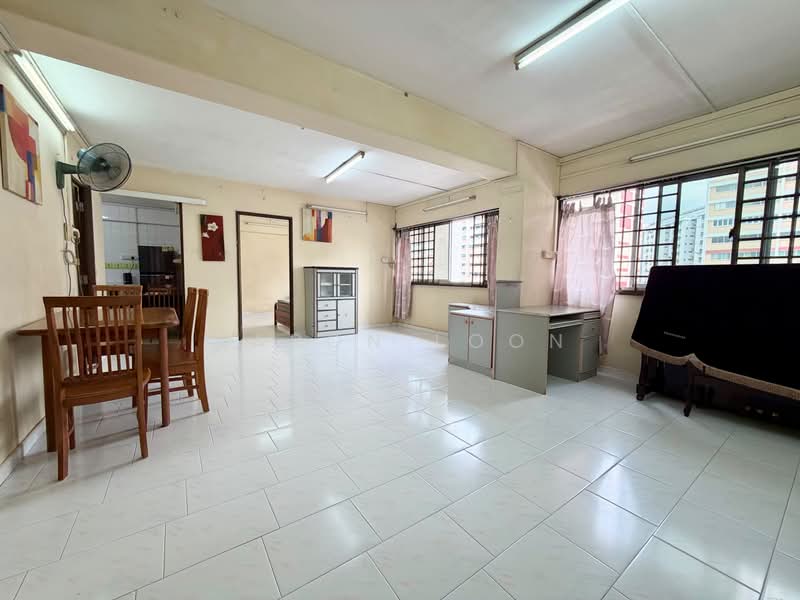 831 Hougang Central, 831 Hougang Central, 3 Bedrooms, 1,119 sqft, HDB Flat For Rent, by Aaron Loon, 500167975 - Living Room - PropertyGuru.com.sg
