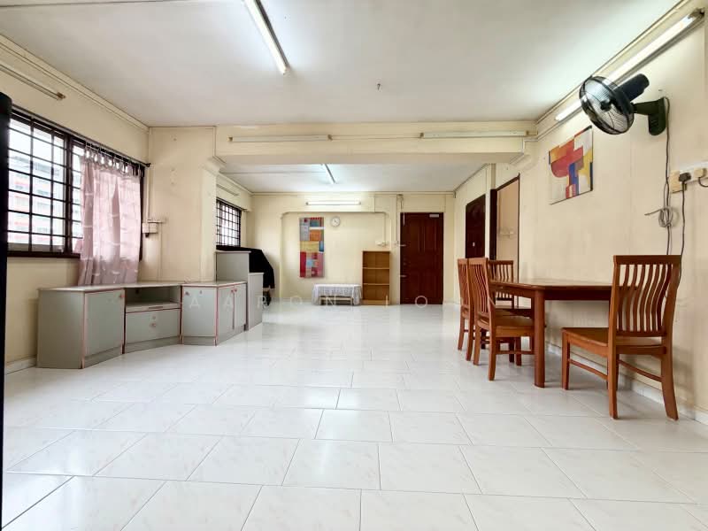 831 Hougang Central, 831 Hougang Central, 3 Bedrooms, 1,119 sqft, HDB Flat For Rent, by Aaron Loon, 500167975 - Living Room - PropertyGuru.com.sg