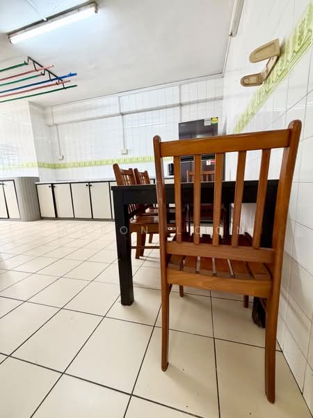 831 Hougang Central, 831 Hougang Central, 3 Bedrooms, 1,119 sqft, HDB Flat For Rent, by Aaron Loon, 500167975 - Kitchen - PropertyGuru.com.sg
