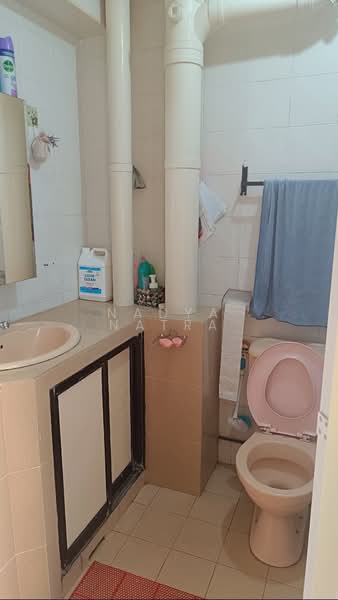 175 Lompang Road, 175 Lompang Road, Room Rental, 140 sqft, HDB Flat For Rent, by Nadya Natra, 500167985 - Bathroom - PropertyGuru.com.sg
