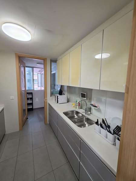 Livia, 73 Pasir Ris Grove, Room Rental, 110 sqft, Condominium For Rent, by Jacky Quek, 500167998 - Kitchen - PropertyGuru.com.sg