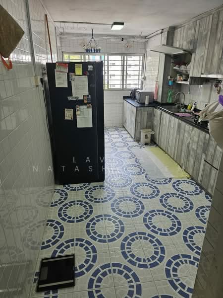 257 Jurong East Street 24, 257 Jurong East Street 24, 3 Bedrooms, 1,022 sqft, HDB Flat For Sale, by Lavina Natasha Liem, 500167999 - Kitchen - PropertyGuru.com.sg