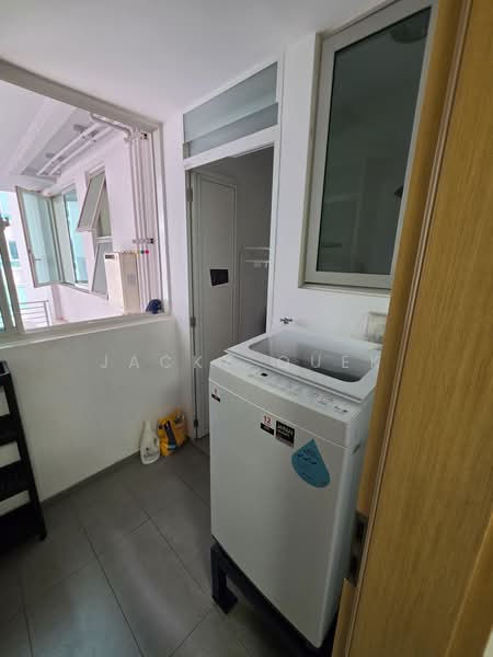 Livia, 71 Pasir Ris Grove, Room Rental, 110 sqft, Condominium For Rent, by Jacky Quek, 500168006 - Balcony - PropertyGuru.com.sg