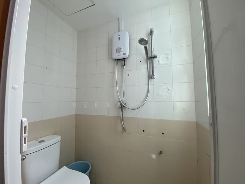 The Floravale, 222 Westwood Avenue, Room Rental, 100 sqft, Condominium For Rent, by Reena Tan, 500168009 - PropertyGuru.com.sg