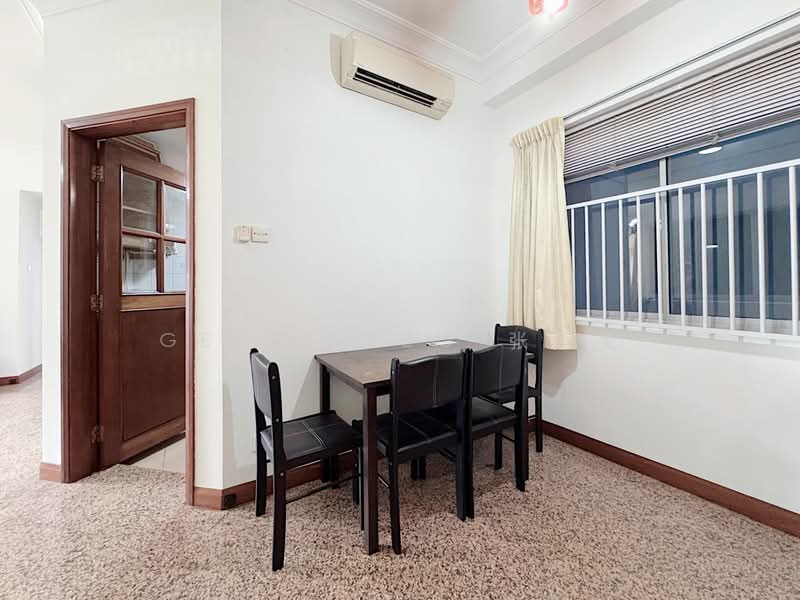 The Bayshore, 26 Bayshore Road, 2 Bedrooms, 926 sqft, Condominium For Sale, by Gerri Teo 张蕙荧, 500168011 - Dining Room - PropertyGuru.com.sg