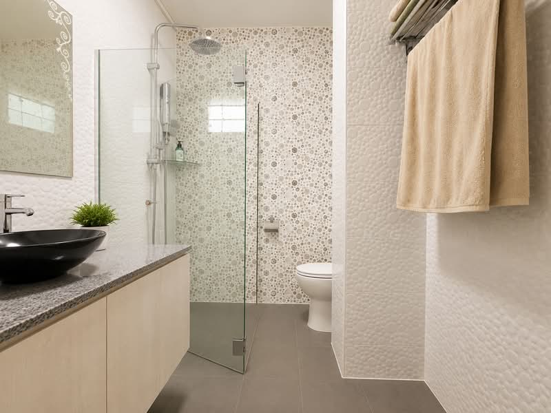 469 Jurong West Street 41, 469 Jurong West Street 41, 4 Bedrooms, 1,625 sqft, HDB Flat For Sale, by Ethan Chong, 500168012 - Bathroom - PropertyGuru.com.sg