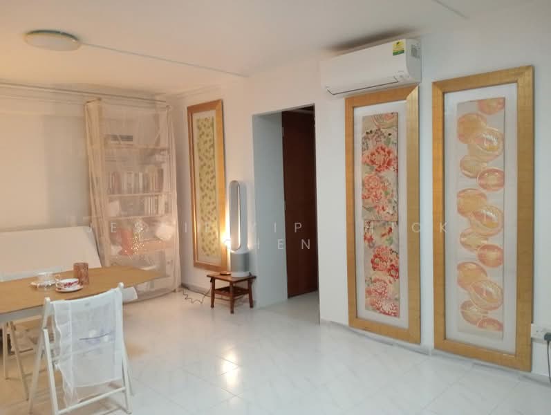 51 Lengkok Bahru, 51 Lengkok Bahru, Room Rental, 150 sqft, HDB Flat For Rent, by Jessie Yip Shiok Chen, 500168021 - Living Room - PropertyGuru.com.sg