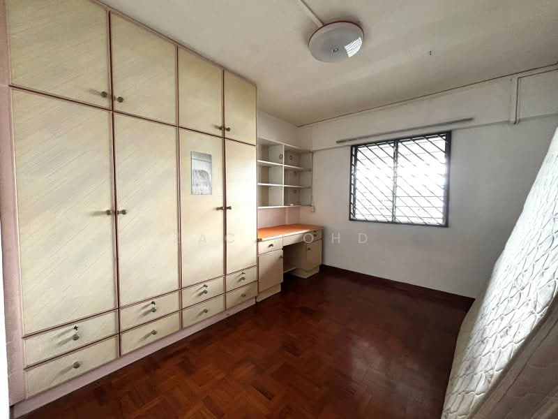 576 Ang Mo Kio Avenue 10, 576 Ang Mo Kio Avenue 10, 2 Bedrooms, 721 sqft, HDB Flat For Rent, by Zac Mohd, 500168024 - Common Bedroom - PropertyGuru.com.sg