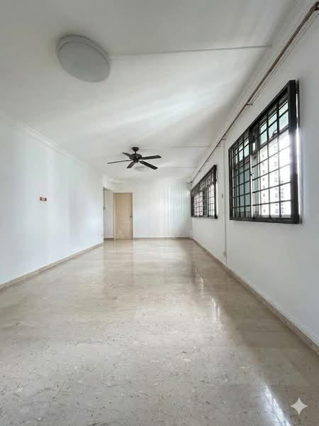 328 Tah Ching Road, 328 Tah Ching Road, 3 Bedrooms, 1,109 sqft, HDB Flat For Sale, by Ray Lee, 500168028 - Living Room - PropertyGuru.com.sg