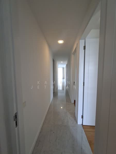 Orange Grove Residences, 27 Orange Grove Road, 4 Bedrooms, 3,000 sqft, Condominium For Rent, by Kamani Jethnani, 500168034 - Corridor - PropertyGuru.com.sg