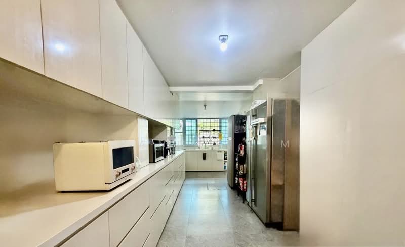 Meragi close, , 7 Bedrooms, 4,500 sqft, Terraced House For Sale, by Frances Lim, 500168042 - Kitchen - PropertyGuru.com.sg