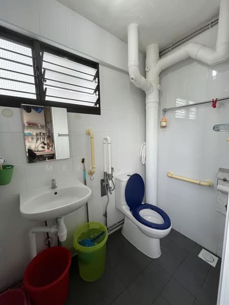770 Yishun Avenue 3, 770 Yishun Avenue 3, Room Rental, 150 sqft, HDB Flat For Rent, by Marcus Tay, 500168043 - Bathroom - PropertyGuru.com.sg