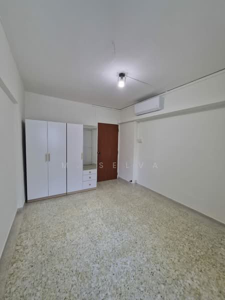 232 Ang Mo Kio Avenue 3, 232 Ang Mo Kio Avenue 3, 2 Bedrooms, 720 sqft, HDB Flat For Rent, by M. Selva, 500168050 - Bedroom - PropertyGuru.com.sg