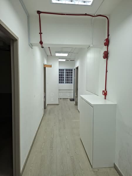 Blk 131 Jurong Gateway Road, Jurong Gateway road, Boon Lay / Jurong / Tuas, 360 sqft, Shop / Shophouse For Rent, by Abdullah Hameed, 500168052 - Corridor - CommercialGuru.com.sg