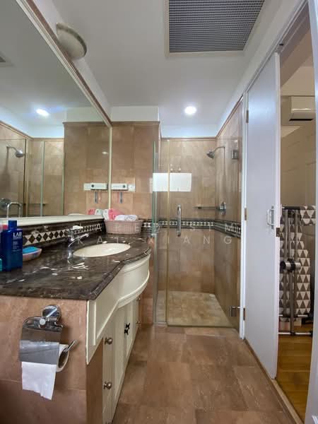 Dover Parkview, 30 Dover Rise, 2 Bedrooms, 936 sqft, Condominium For Rent, by Jared Sim Kai Xiang, 500168053 - Bathroom - PropertyGuru.com.sg
