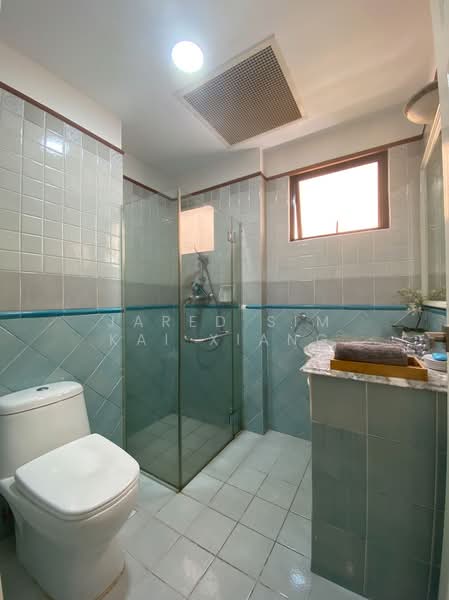 Dover Parkview, 30 Dover Rise, 2 Bedrooms, 936 sqft, Condominium For Rent, by Jared Sim Kai Xiang, 500168053 - Bathroom - PropertyGuru.com.sg