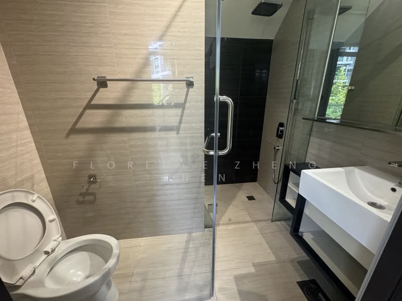 Oxley Edge, 308 River Valley Road, 3 Bedrooms, 1,055 sqft, Apartment For Sale, by Florence Zheng Zhen, 500168059 - Bathroom - PropertyGuru.com.sg