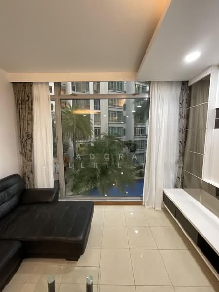 The Lakeshore, 31 Jurong West Street 41, 3 Bedrooms, 1,152 sqft, Condominium For Rent, by Adora Valerie Tay, 500168062 - Living Room - PropertyGuru.com.sg