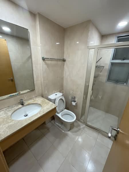 The Lakeshore, 31 Jurong West Street 41, 3 Bedrooms, 1,152 sqft, Condominium For Rent, by Adora Valerie Tay, 500168062 - Bathroom - PropertyGuru.com.sg