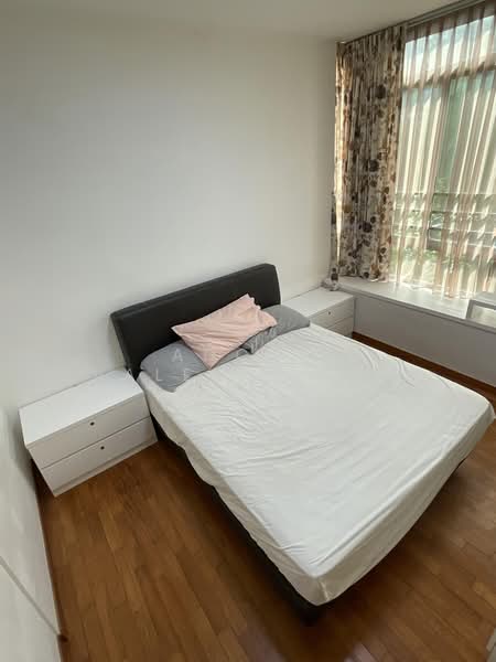 The Lakeshore, 31 Jurong West Street 41, 3 Bedrooms, 1,152 sqft, Condominium For Rent, by Adora Valerie Tay, 500168062 - Bedroom - PropertyGuru.com.sg