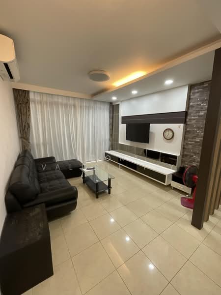 The Lakeshore, 31 Jurong West Street 41, 3 Bedrooms, 1,152 sqft, Condominium For Rent, by Adora Valerie Tay, 500168062 - Living Room - PropertyGuru.com.sg