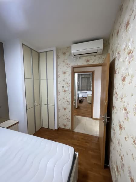 The Lakeshore, 31 Jurong West Street 41, 3 Bedrooms, 1,152 sqft, Condominium For Rent, by Adora Valerie Tay, 500168062 - Bedroom - PropertyGuru.com.sg