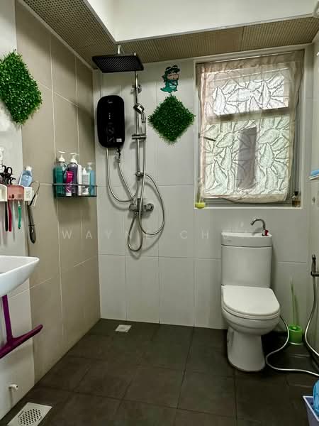 103B Canberra Street, 103B Canberra Street, 1 Bedroom, 506 sqft, HDB Flat For Sale, by Wayne Chua, 500168063 - Bathroom - PropertyGuru.com.sg