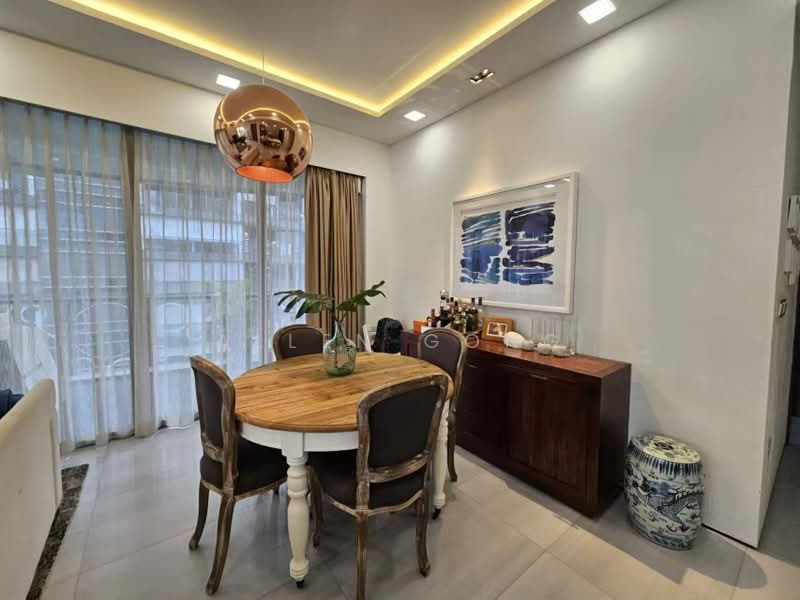 Hallmark Residences, 17 Ewe Boon Road, 4 Bedrooms, 1,862 sqft, Condominium For Sale, by Allen Gong, 500168069 - Dining Room - PropertyGuru.com.sg