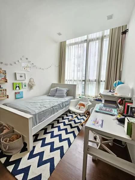 Hallmark Residences, 17 Ewe Boon Road, 4 Bedrooms, 1,862 sqft, Condominium For Sale, by Allen Gong, 500168069 - Bedroom - PropertyGuru.com.sg