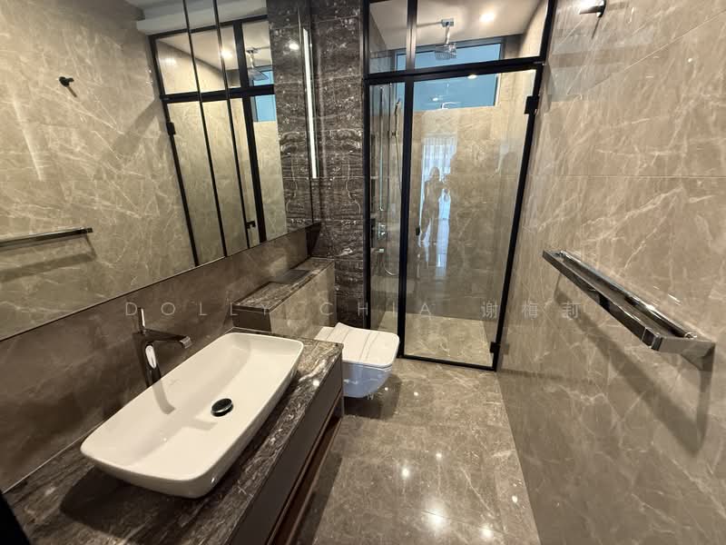 Boulevard 88, 86 Orchard Boulevard, 3 Bedrooms, 1,313 sqft, Condominium For Sale, by Dolly Chia 谢梅莉, 500168072 - Bathroom - PropertyGuru.com.sg