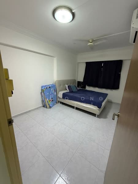 331 Sembawang Close, 331 Sembawang Close, Room Rental, 150 sqft, HDB Flat For Rent, by Mario Ong Jun Zhi, 500168078 - Bedroom - PropertyGuru.com.sg