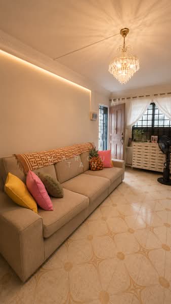 109 Hougang Avenue 1, 109 Hougang Avenue 1, Room Rental, 150 sqft, HDB Flat For Rent, by Marcus Tan, 500168082 - Living Room - PropertyGuru.com.sg