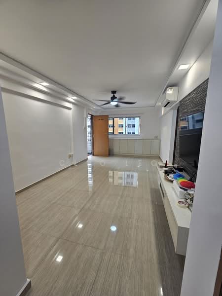 120 Ang Mo Kio Avenue 3, 120 Ang Mo Kio Avenue 3, 3 Bedrooms, 990 sqft, HDB Flat For Sale, by CLeo Leo, 500168089 - Living Room - PropertyGuru.com.sg